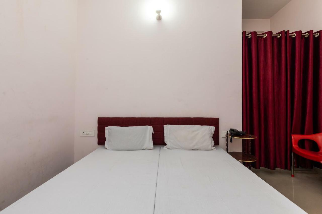 Spot On 48618 Vasundhara Gardens Hotel Bhopal Exterior foto